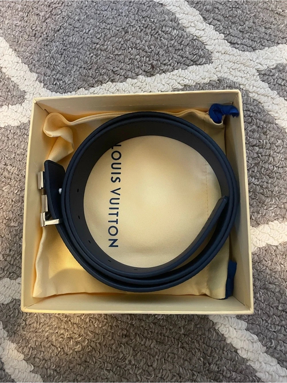 Louis Vuitton Men’s Monogram LV Buckle Belt in Black and Gray SEND OFFERS